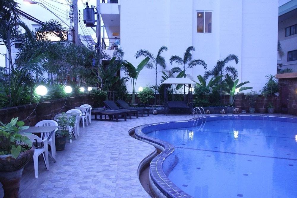 Eurostar International Hotel Ban Nong Tabaek Bagian luar foto